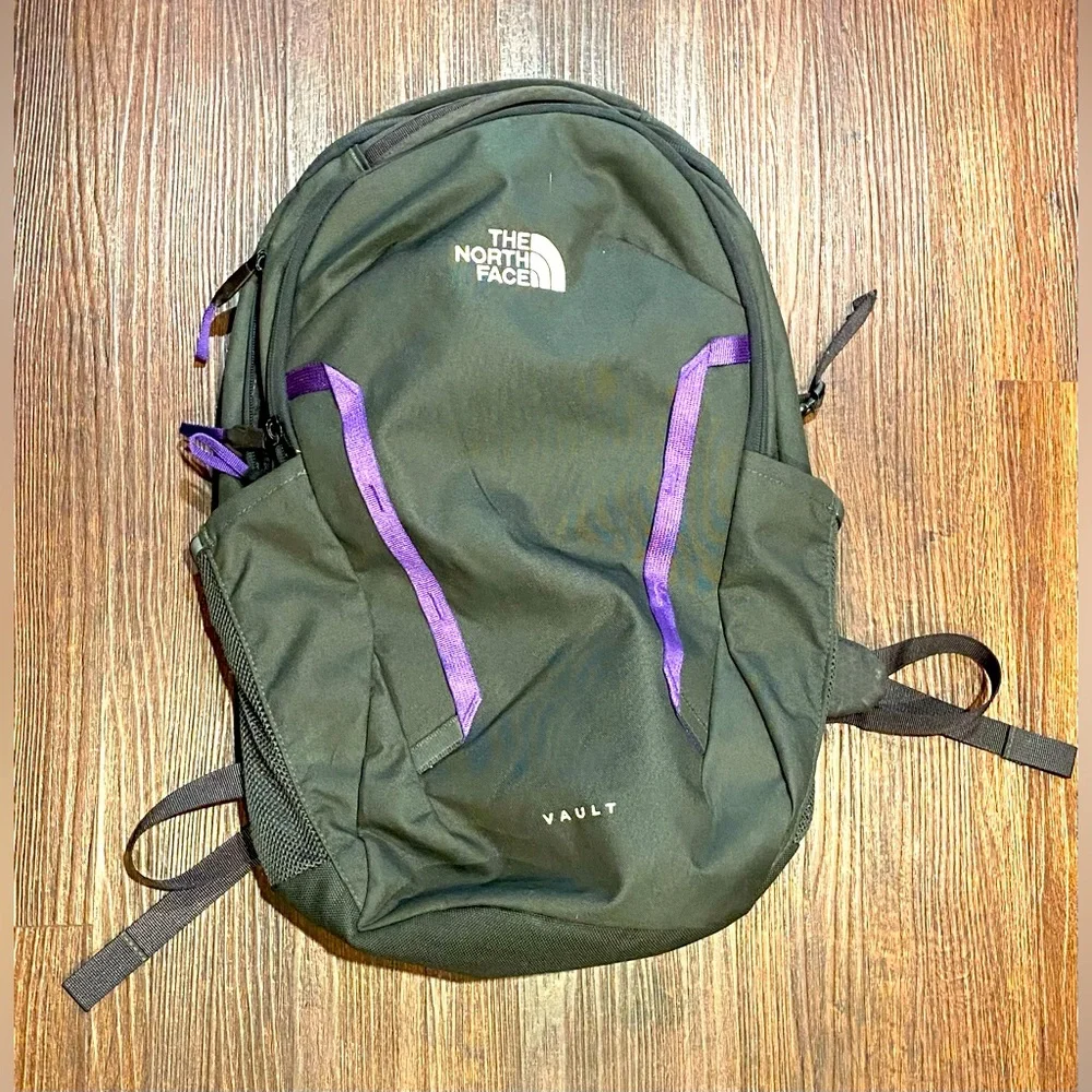 The north face backpack - Picture 1 of 5